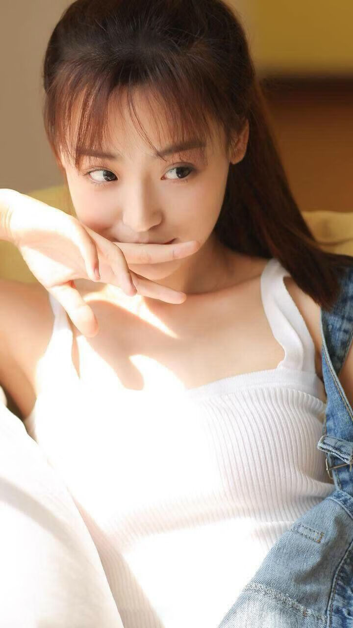 那不勒斯锋线双星配合默契屡建奇功，那不勒斯位置